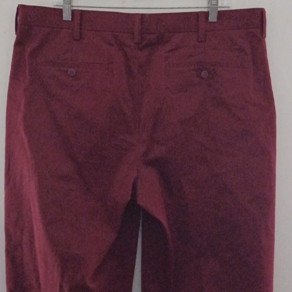 CROFT & BARROW Flat-Front, Maroon Chinos with Wide Legs - Picture 4 of 7